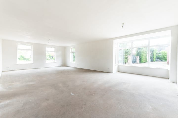 Photo 4 of Domstraat 10