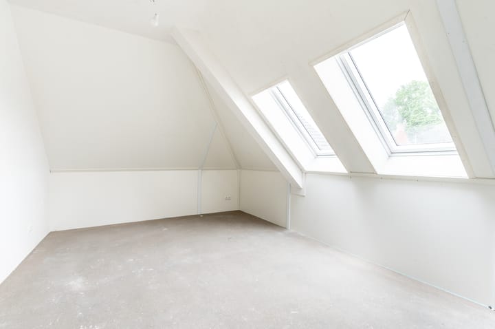 Photo 24 of Domstraat 10