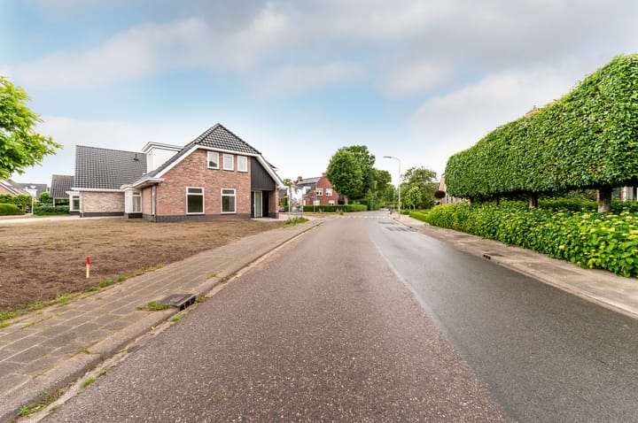 Photo 34 of Domstraat 10