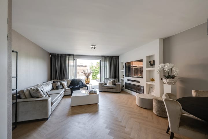 Foto 9 van Raadhuisstraat 37