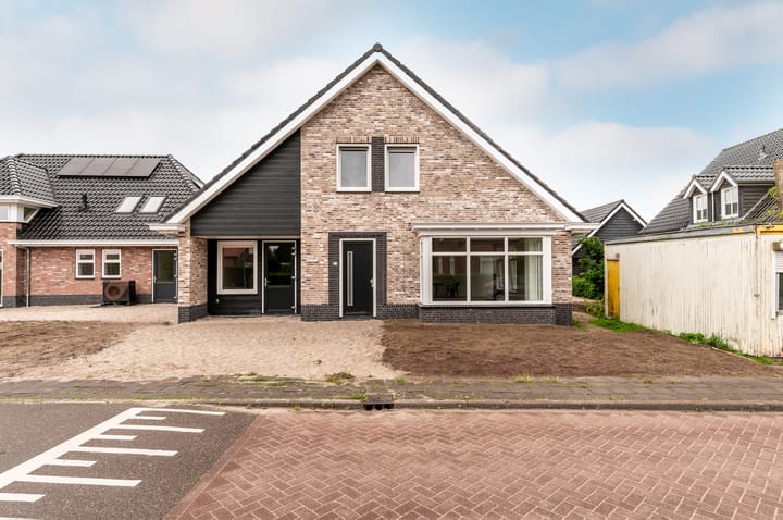 Photo 2 of Vreugdenhilstraat 2B