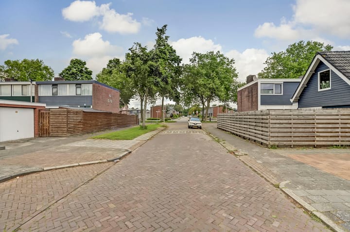 Foto 24 van Resedastraat 2