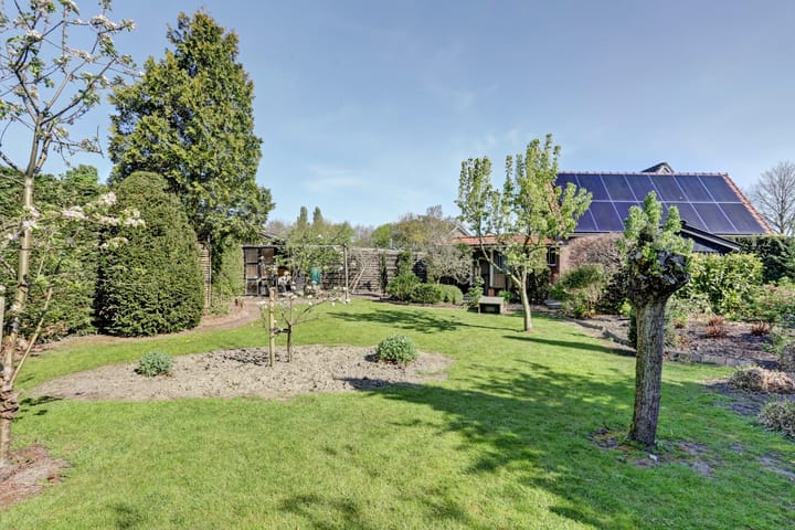 Photo 3 of van Egmondstraat 26