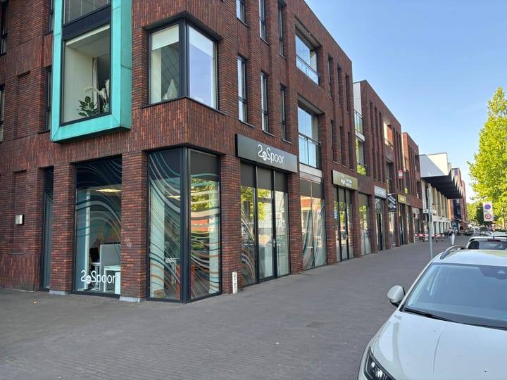 Pastoor Spieringsstraat 215, Uden