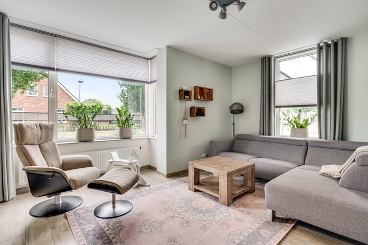 Photo 8 of Amaliastraat 18