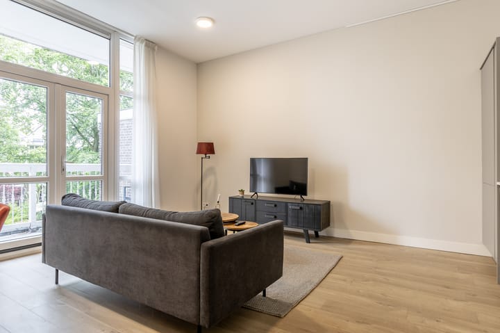 Photo 9 of Mathenesserlaan 247-F