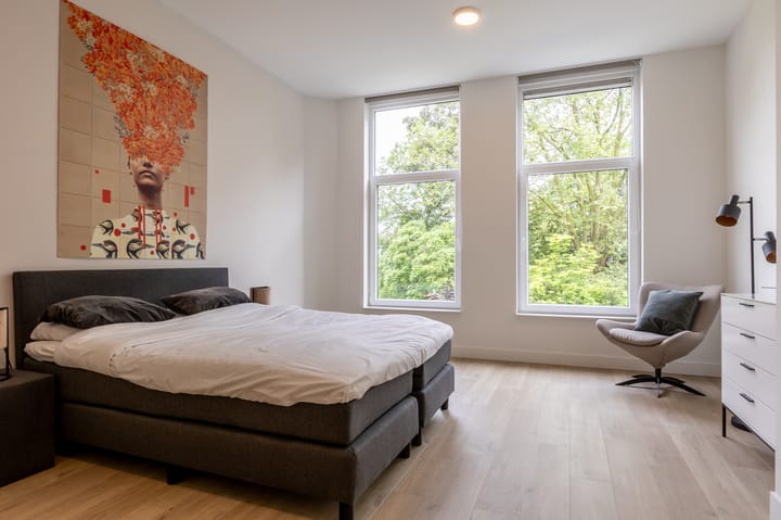 Photo 12 of Mathenesserlaan 247-F