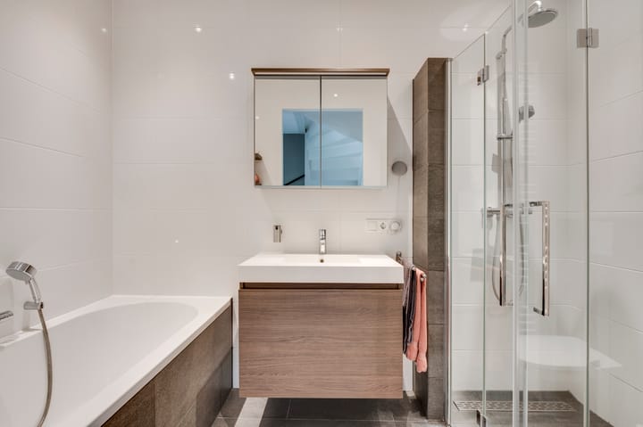 Photo 30 of Amaliastraat 18