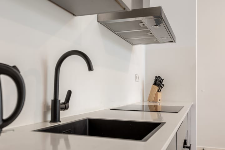 Photo 21 of Mathenesserlaan 247-F