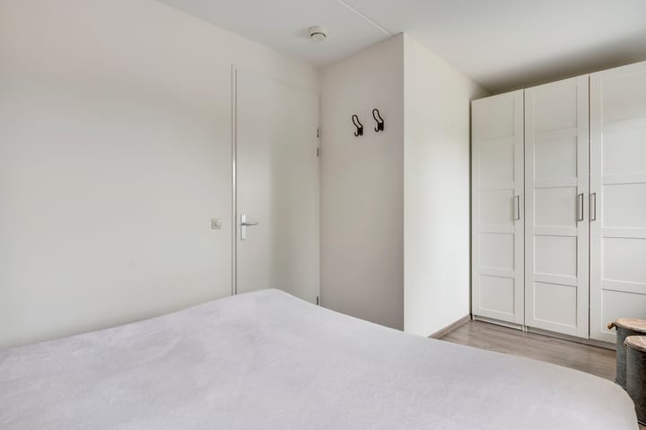 Photo 34 of Amaliastraat 18