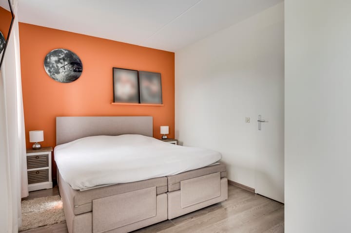 Photo 35 of Amaliastraat 18