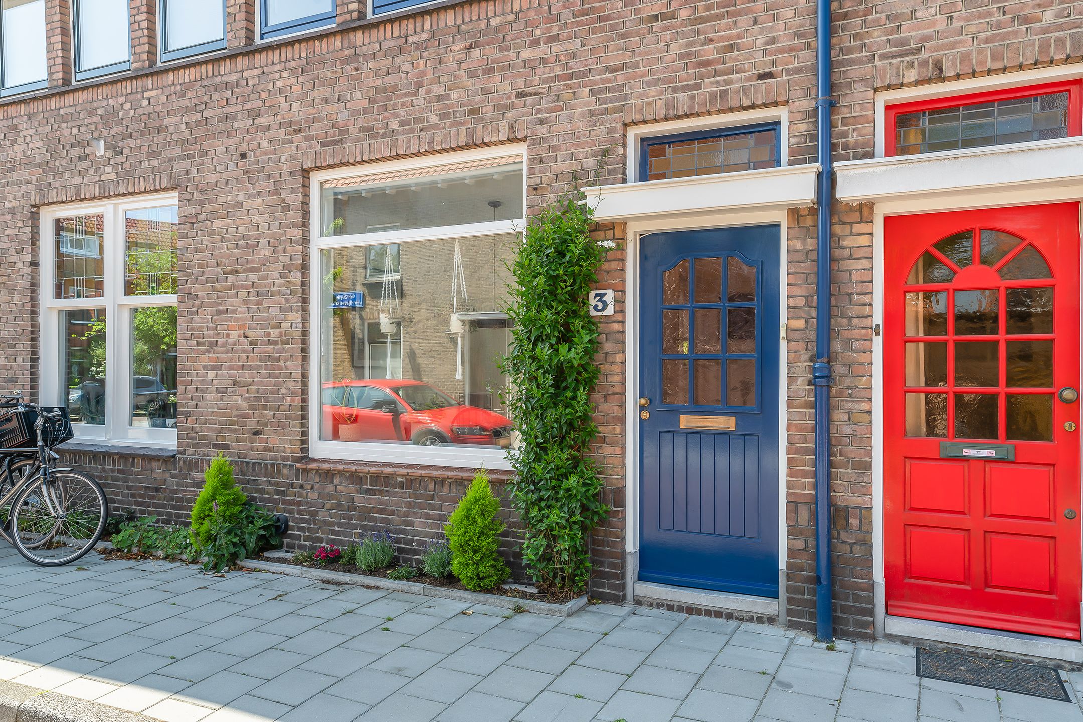 Photo 6 of Van Zuylen van Nijeveltstraat 3