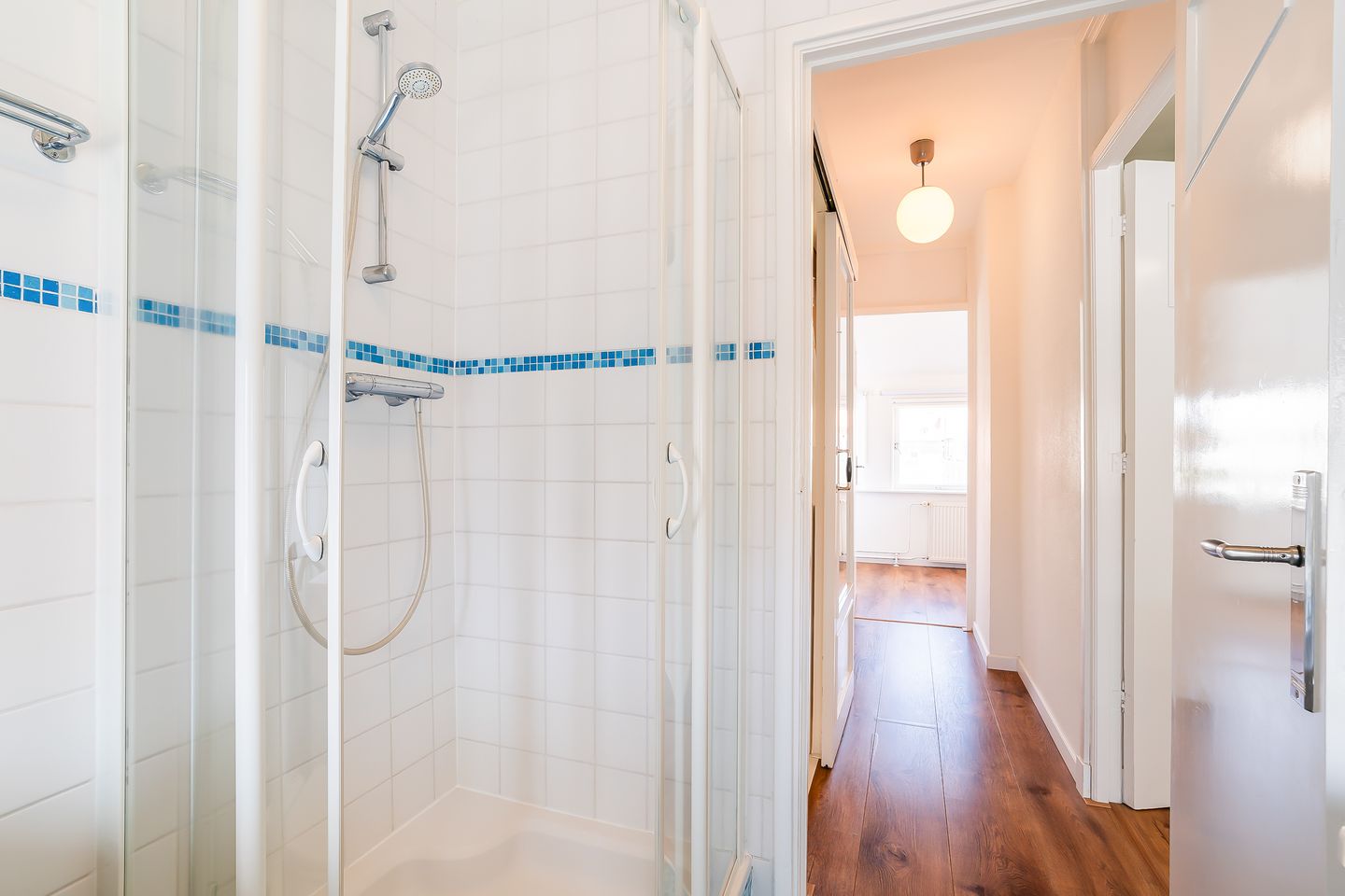 Photo 29 of Van Zuylen van Nijeveltstraat 3