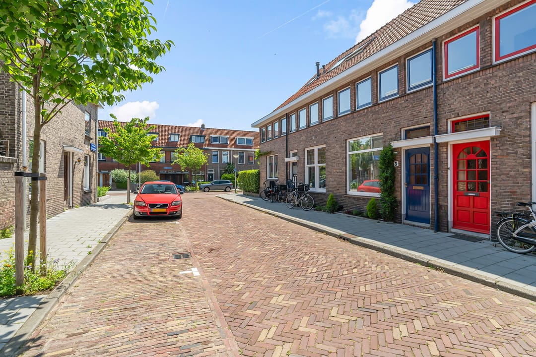 Photo 32 of Van Zuylen van Nijeveltstraat 3