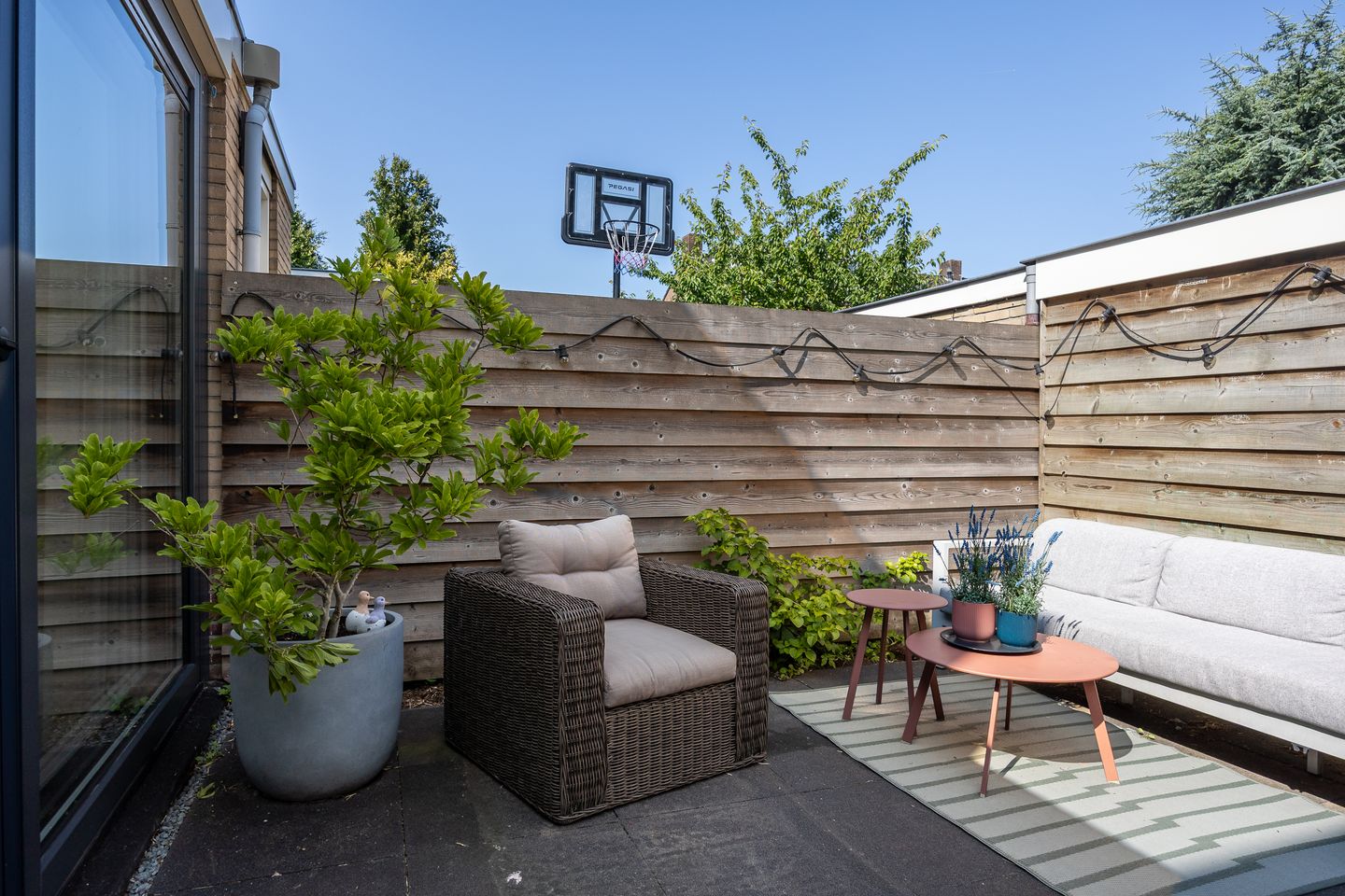 Foto 10 van Camphuysenstraat 37