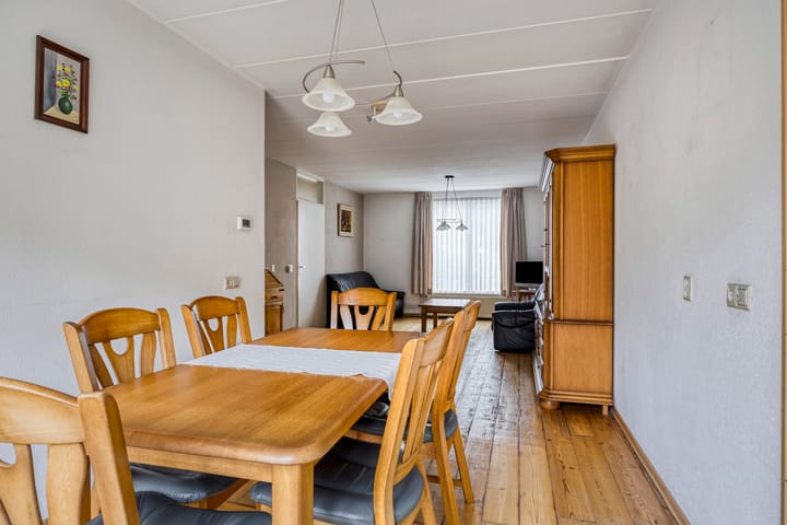 Photo 10 of Klaproos 68