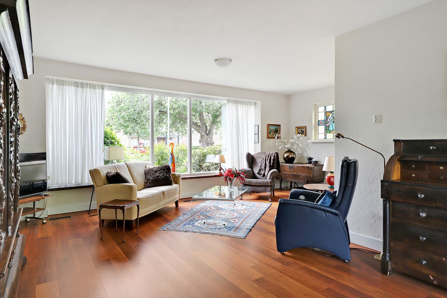 Foto 4 van Dorpsplein 9