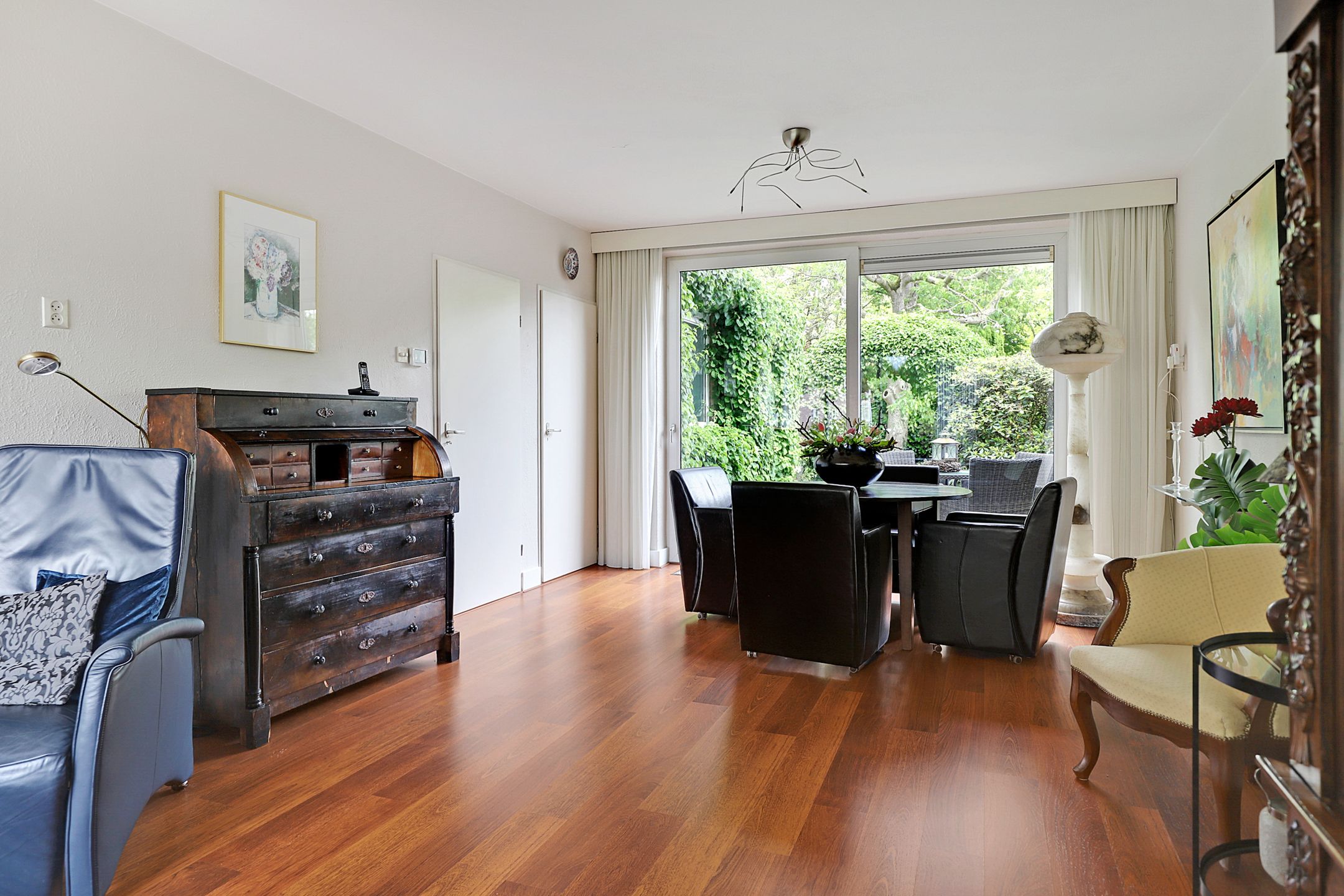 Foto 15 van Dorpsplein 9