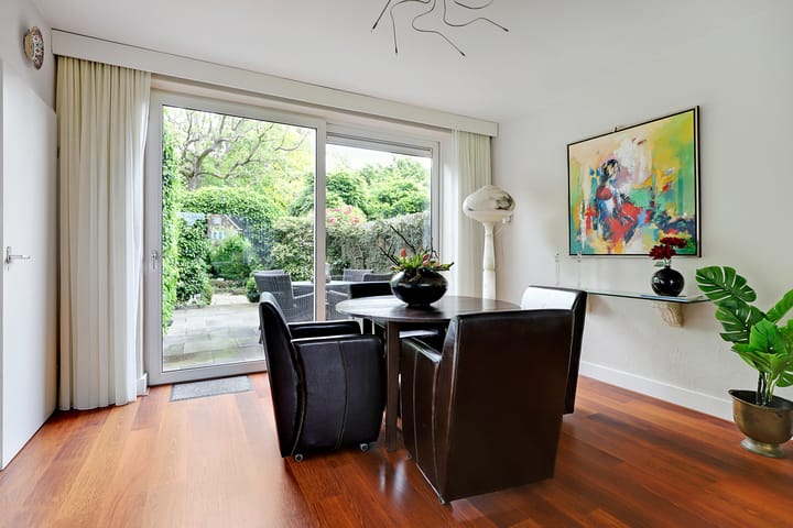 Foto 16 van Dorpsplein 9