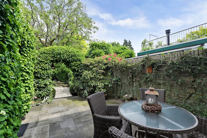 Foto 22 van Dorpsplein 9