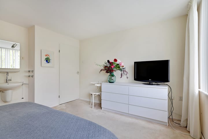 Foto 32 van Dorpsplein 9