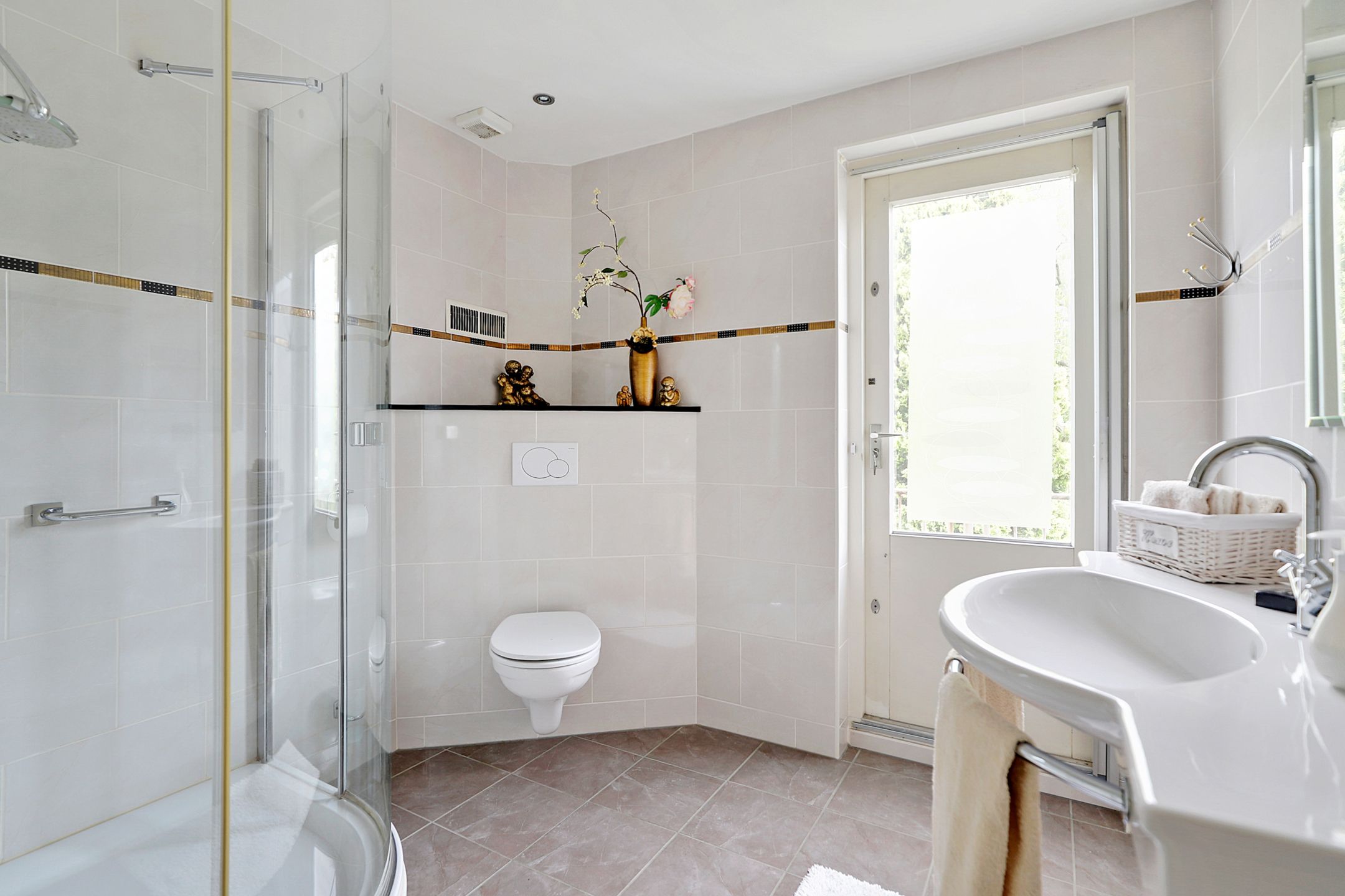 Foto 39 van Dorpsplein 9