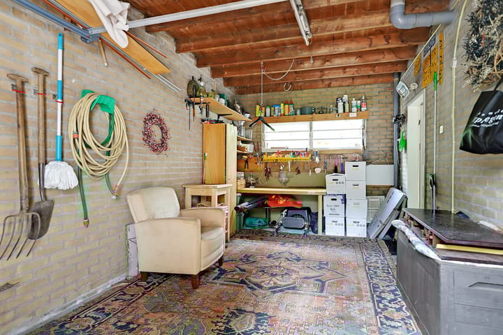 Foto 48 van Dorpsplein 9