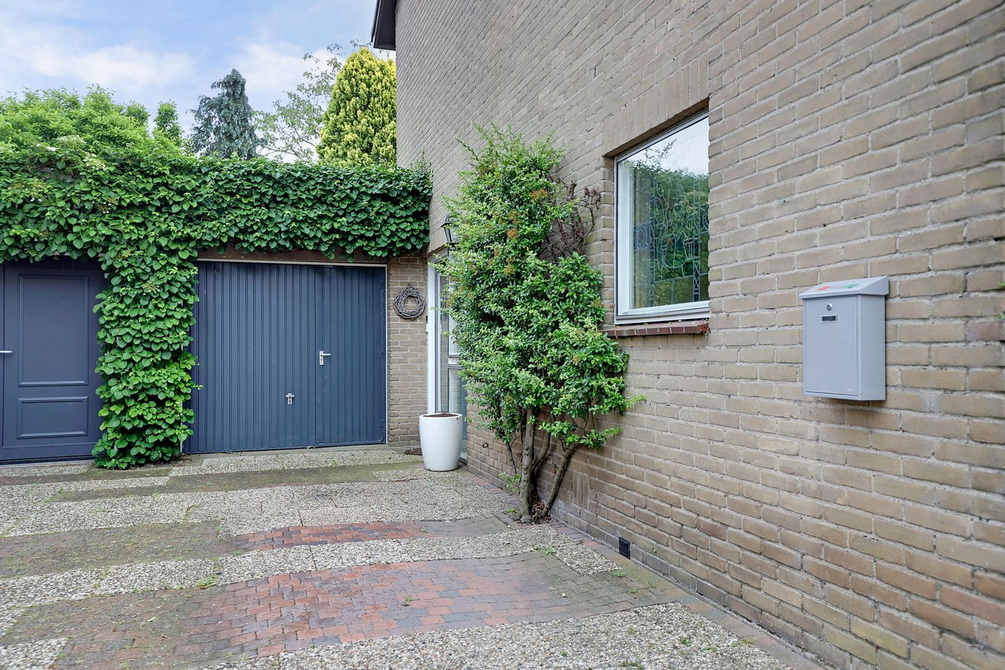 Foto 49 van Dorpsplein 9