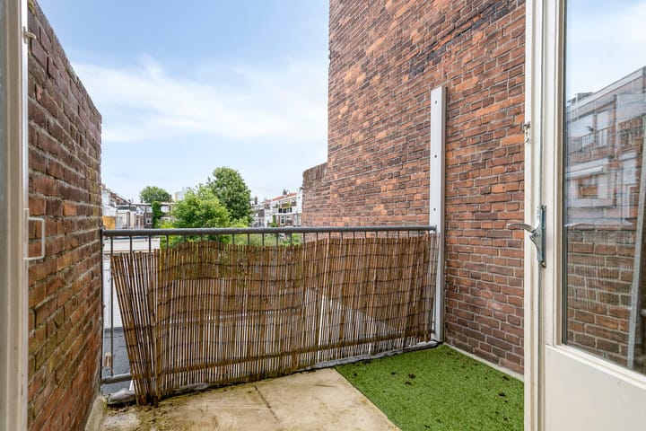 Foto 10 van Hobbemastraat 8-A