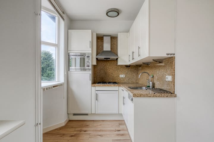 Foto 11 van Hobbemastraat 8-A