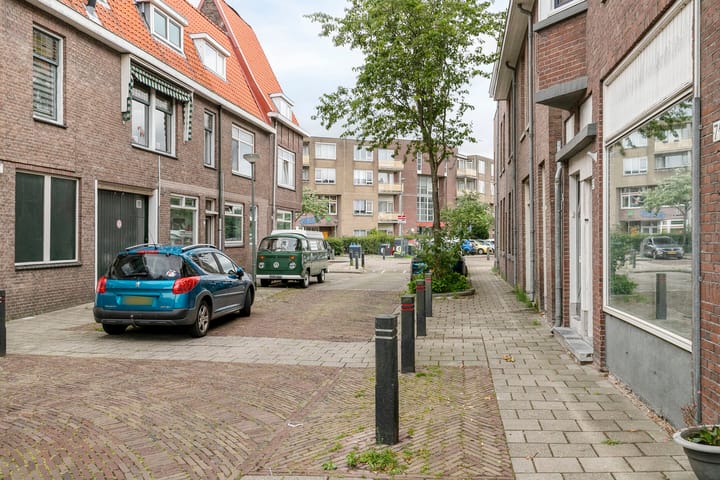 Foto 22 van Hobbemastraat 8-A