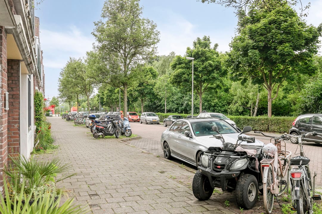 Foto 23 van Hobbemastraat 8-A