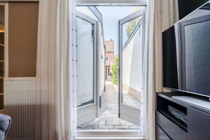 Foto 11 van Nassaustraat 33