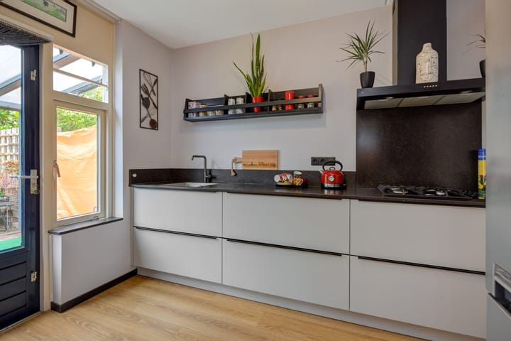 Foto 10 van Prins Clausstraat 8