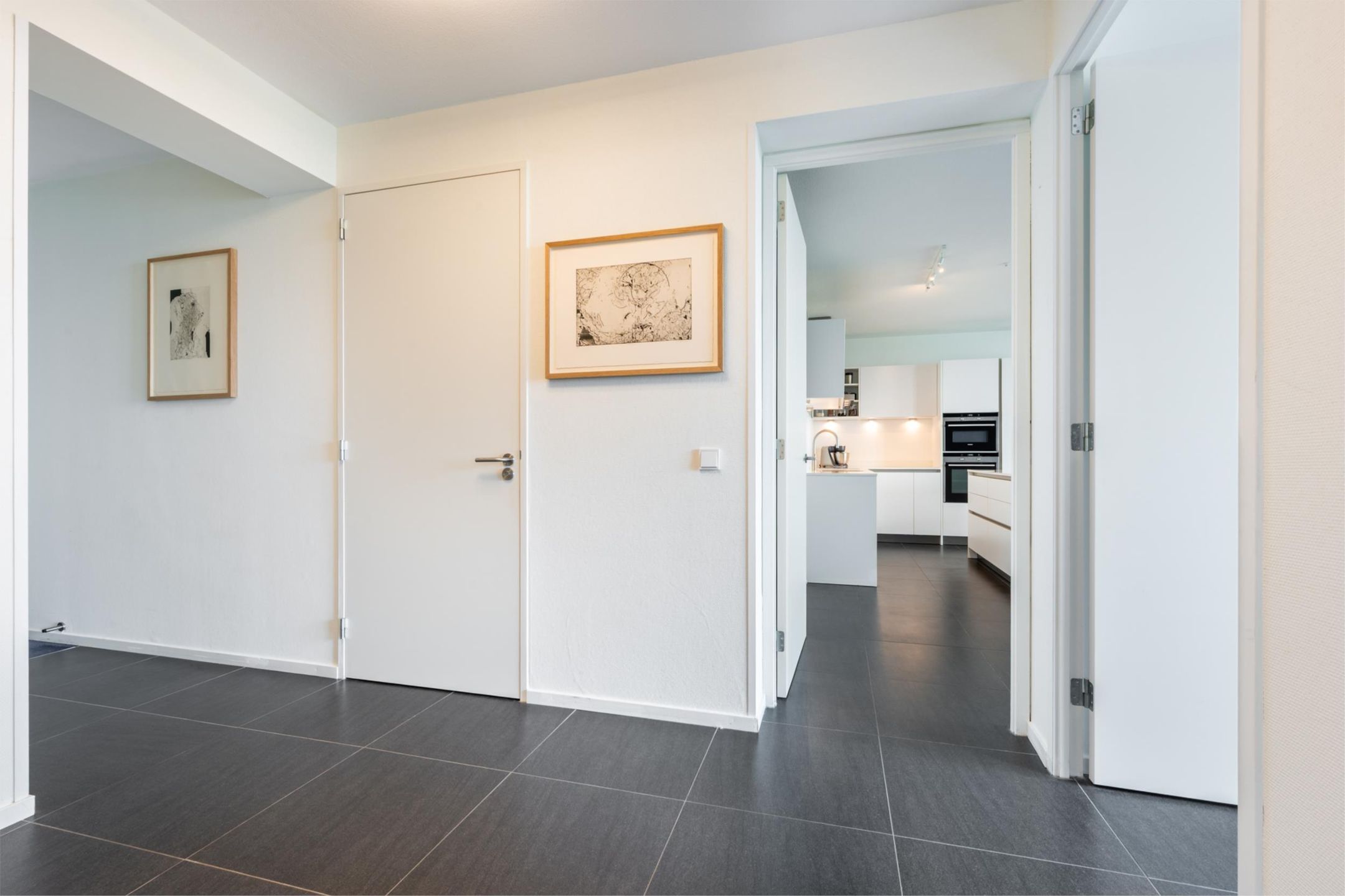 Foto 12 van Anna van Buerenplein 172