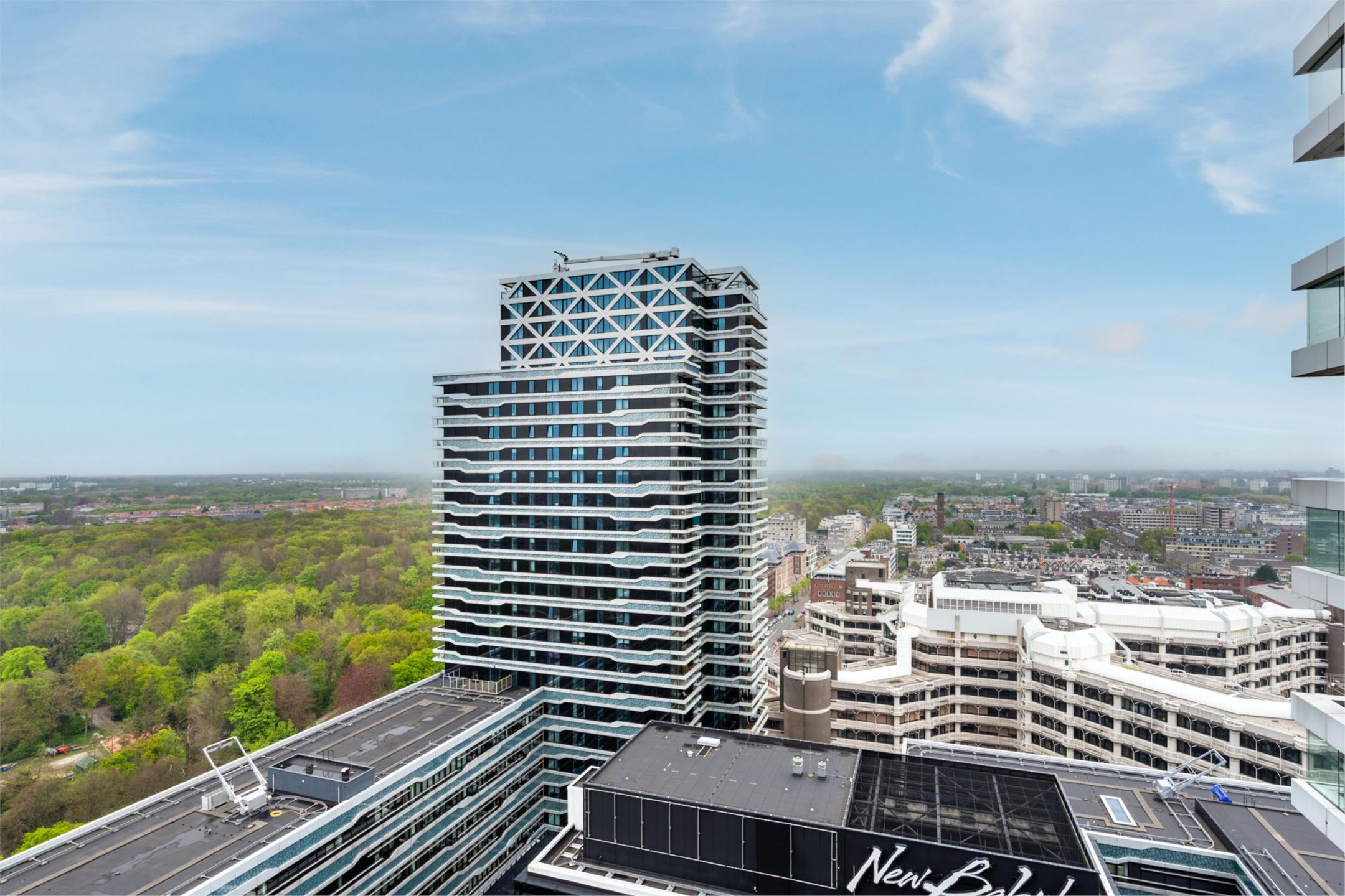 Foto 18 van Anna van Buerenplein 172