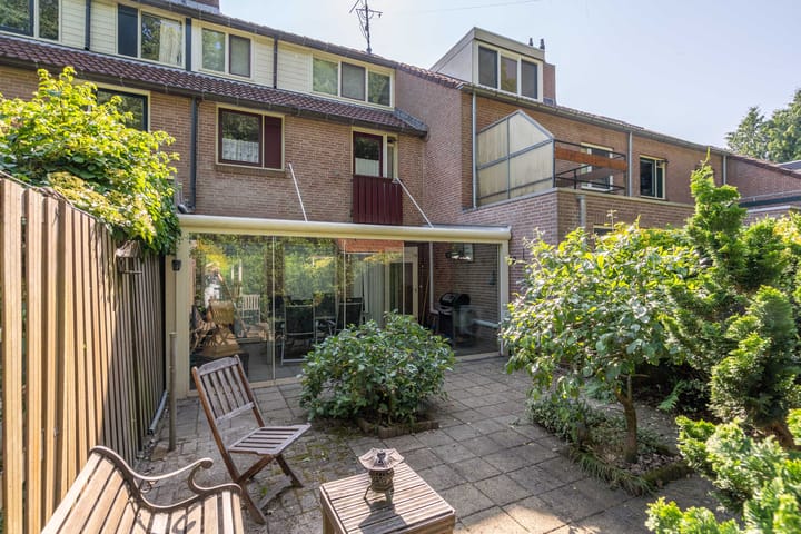 Foto 2 van Eykmanhof 43