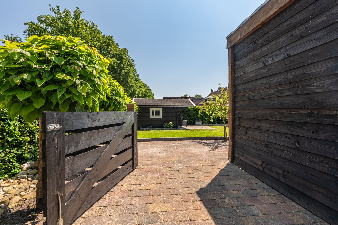 Photo 10 of Hoofdweg 214