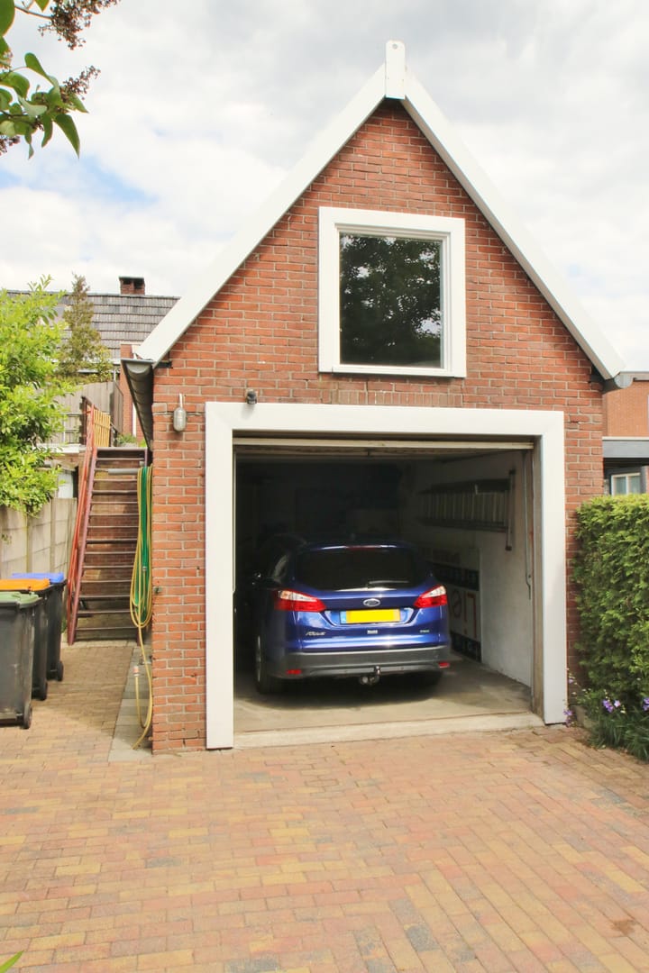 Foto 28 van Weurden 38-A