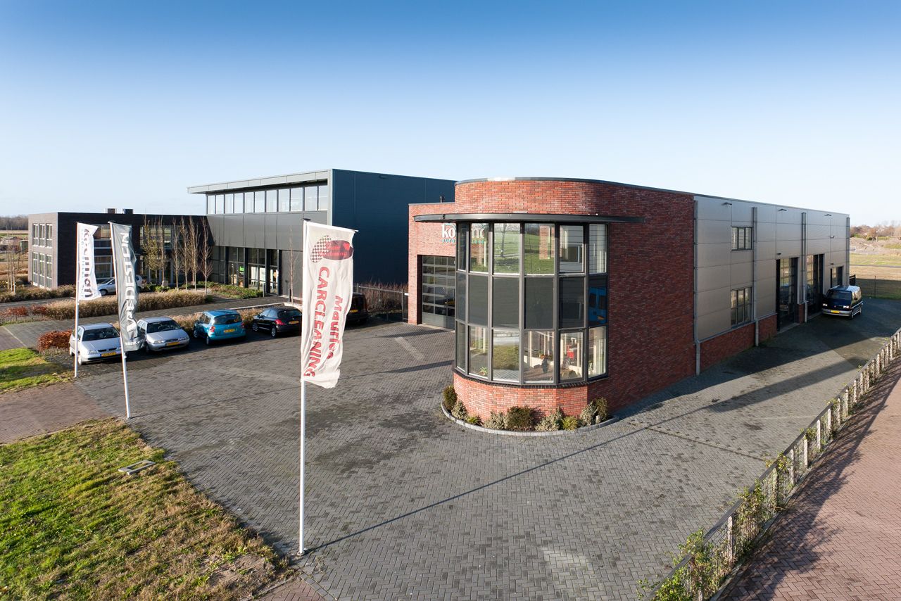 View photo 2 of De Droogmakerij 16
