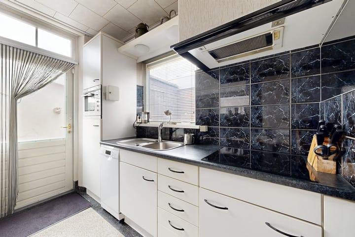 Photo 3 of Grintweg 11-A