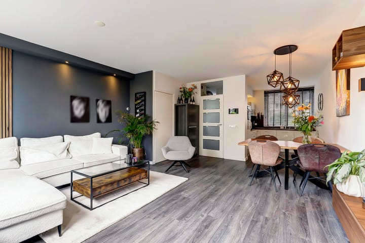 Foto 6 van Theo van Doesburgplantsoen 8