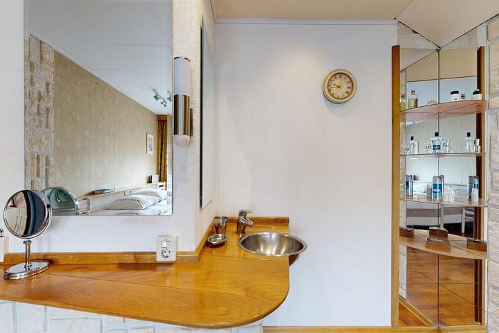 Photo 34 of Grintweg 11-A