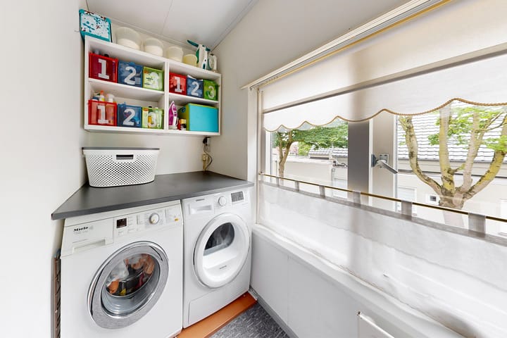 Photo 36 of Grintweg 11-A