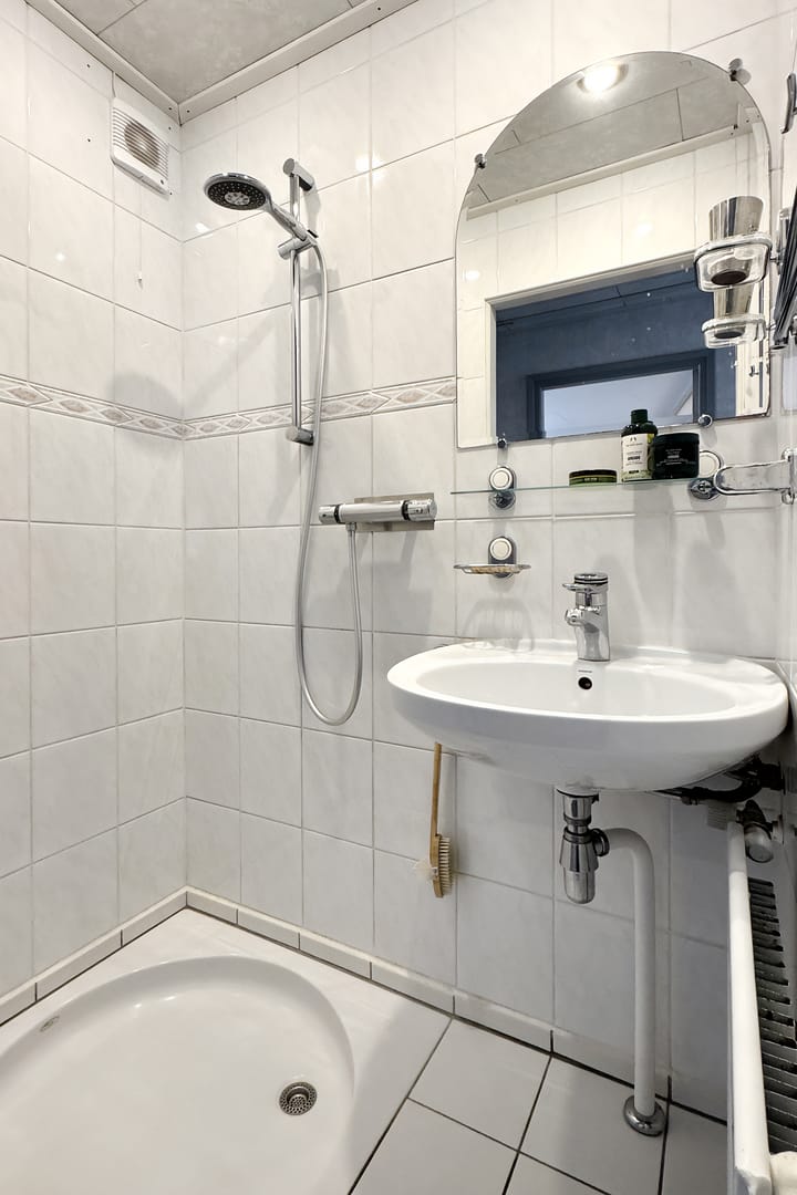 Photo 39 of Grintweg 11-A