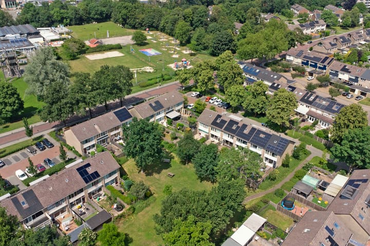 Foto 35 van Theo van Doesburgplantsoen 8