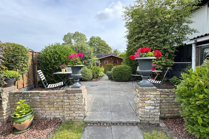 Photo 50 of Grintweg 11-A