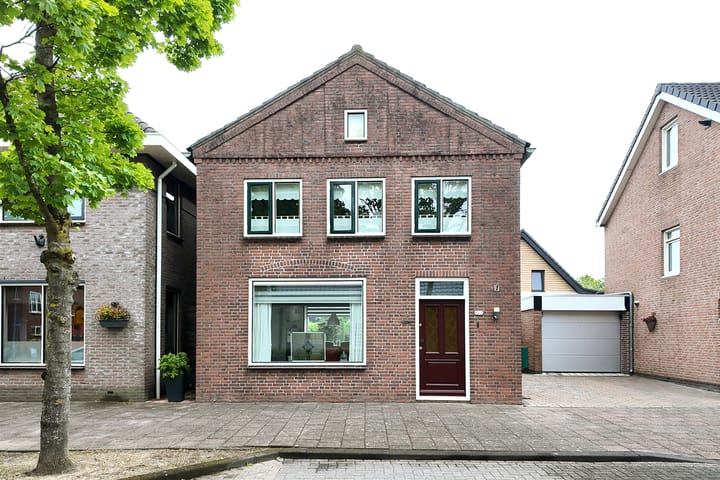 Photo 61 of Grintweg 11-A