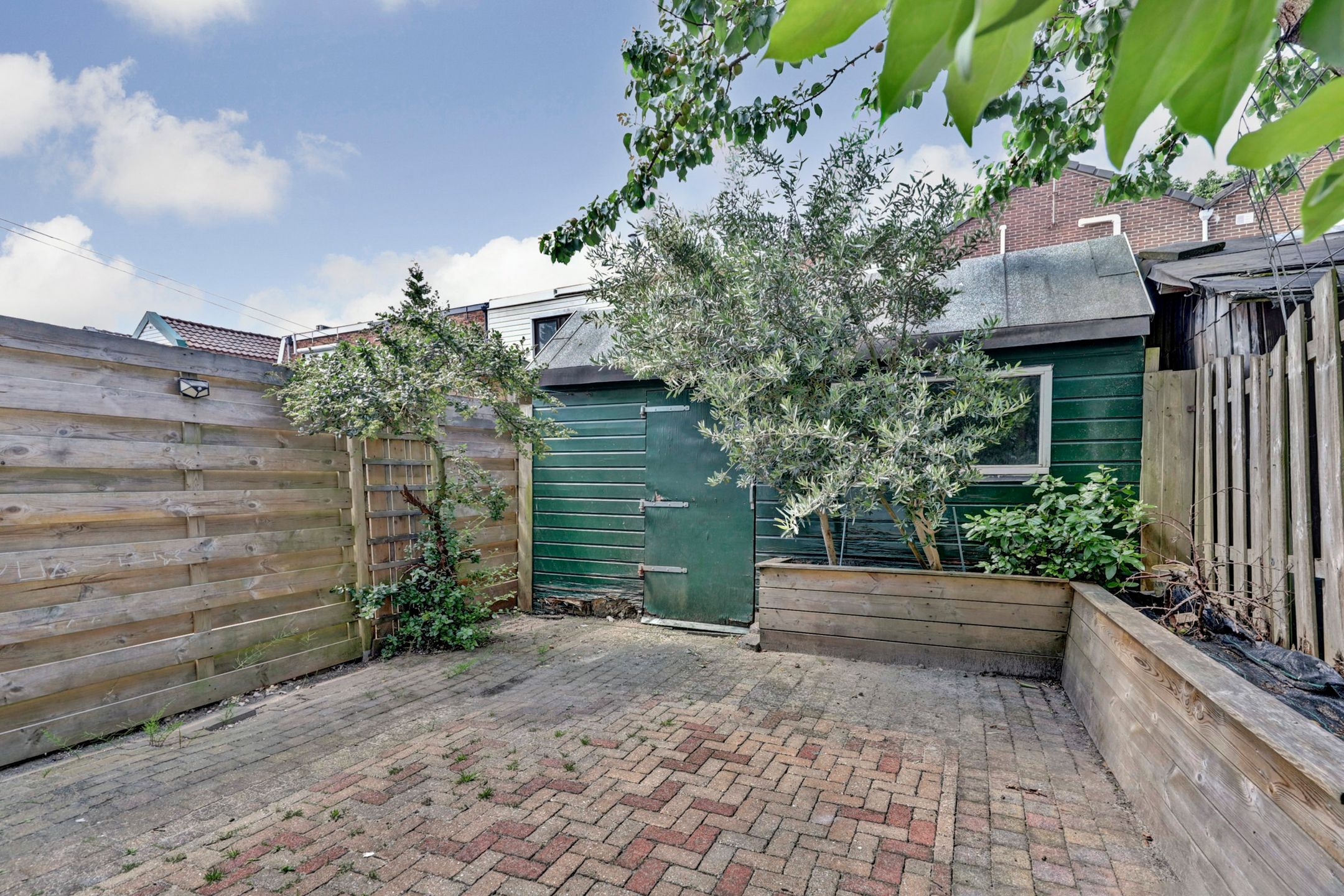 Photo 15 of Graaf van Bloisstraat 87
