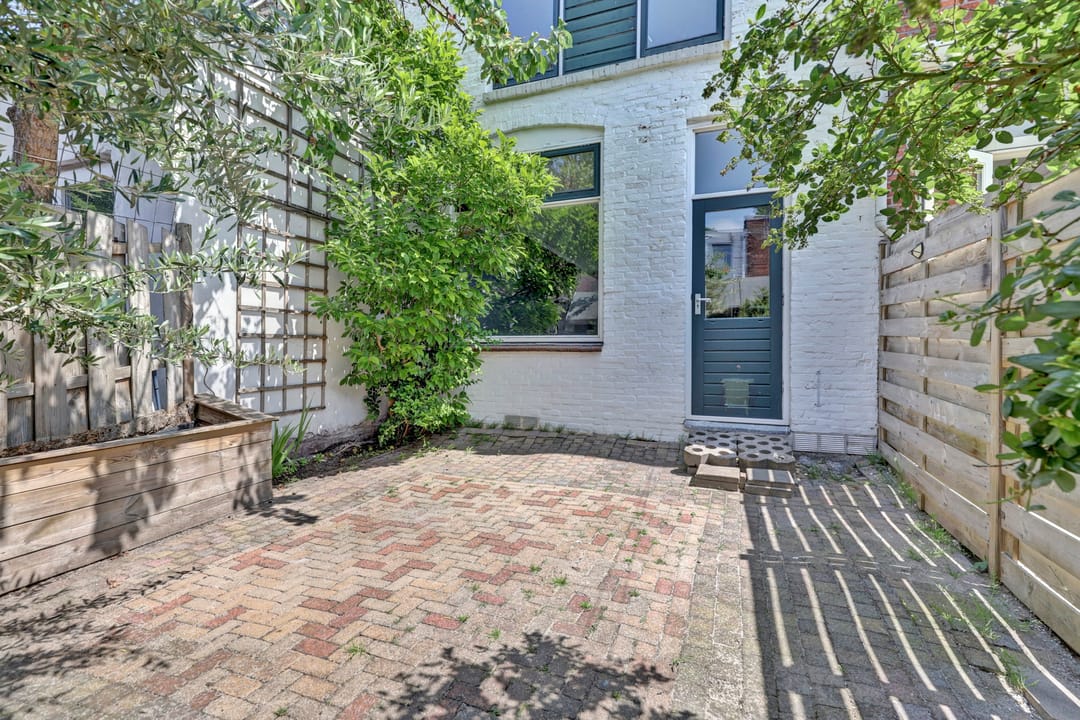 Photo 17 of Graaf van Bloisstraat 87